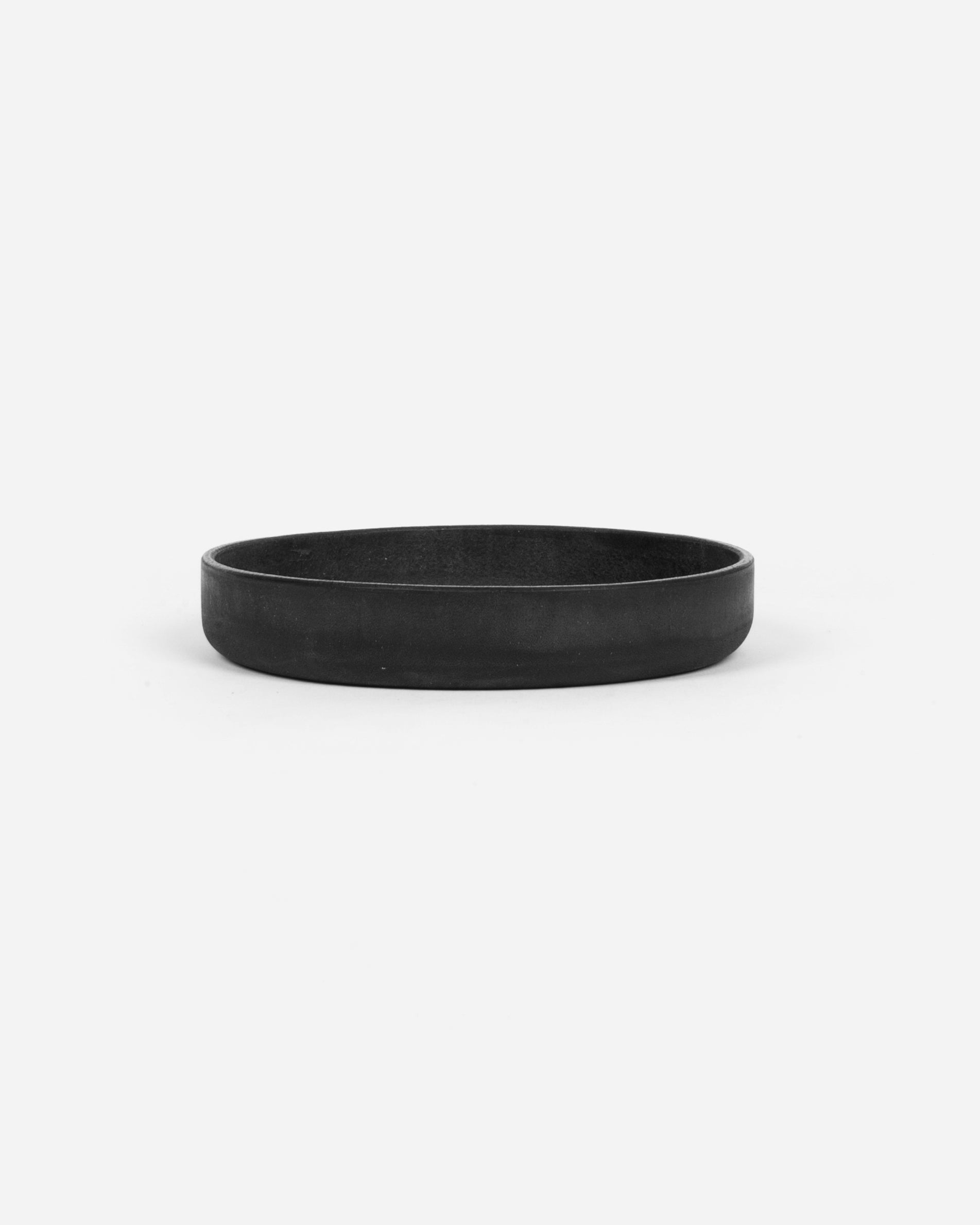 Medium Round Leather Tray in Black