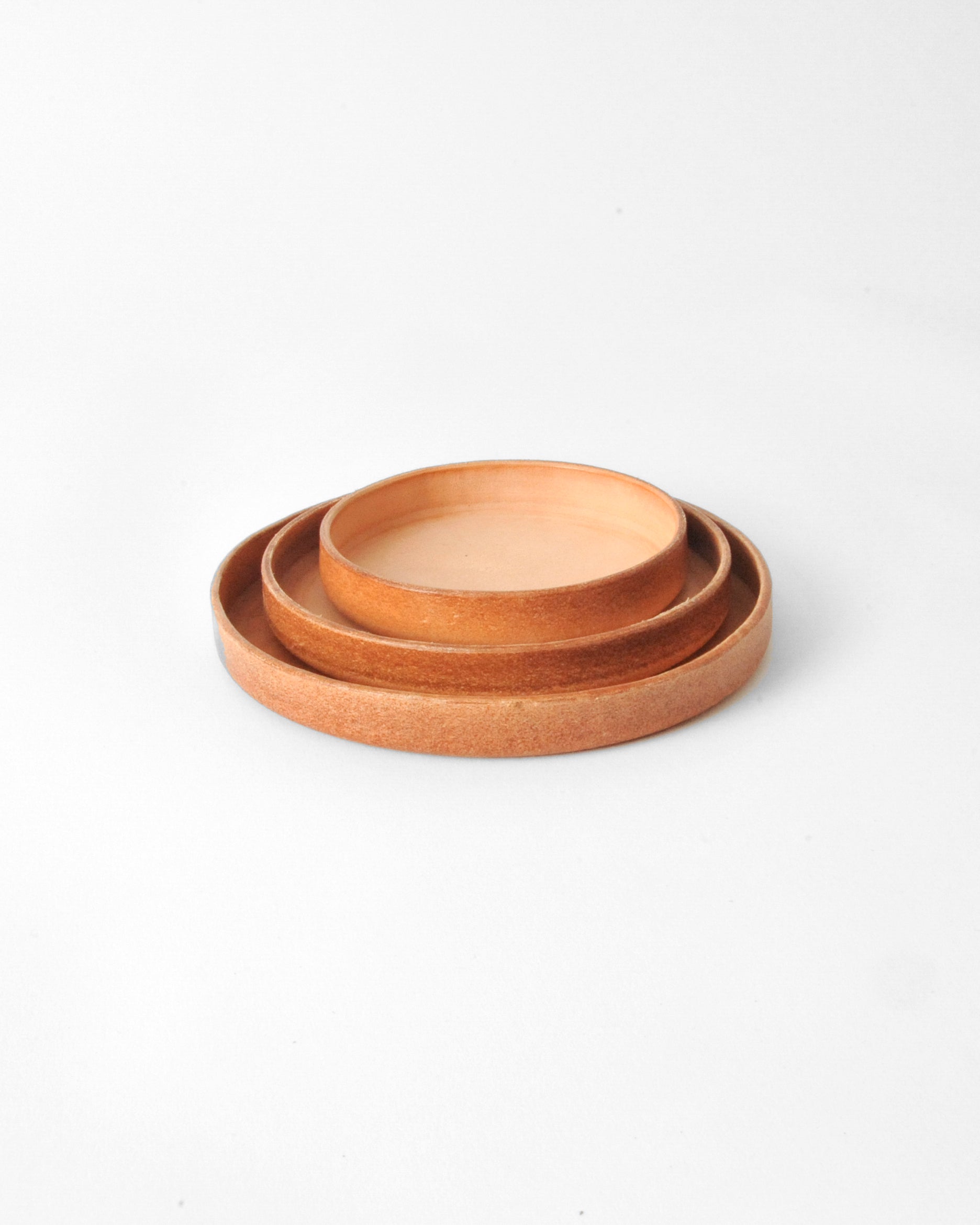 Round Leather Tray Set in Natural